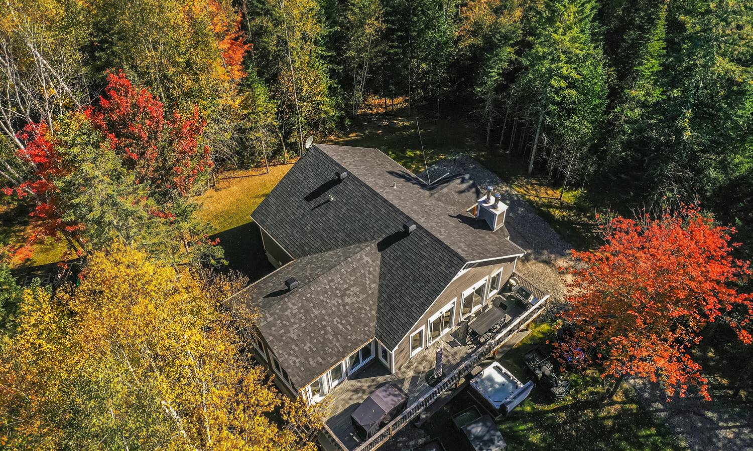 chalet-le-palmier_exterieur-chalets-rochon