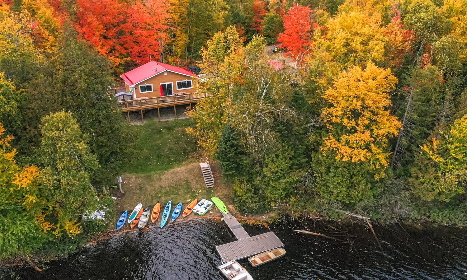 Chalet le Mélèze / Chalets Rochon / quai