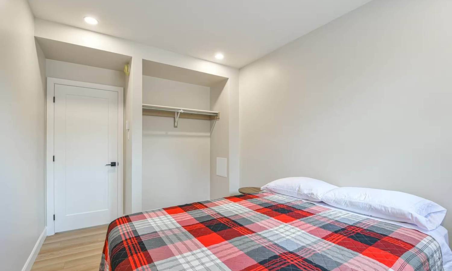 chalet-le-frene_jardin_chalets-rochon_11