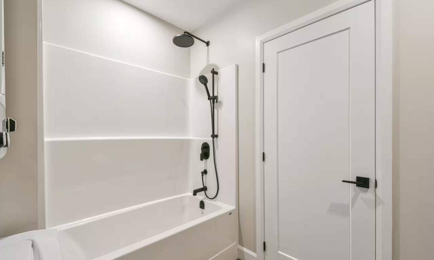 chalet-le-frene_jardin_chalets-rochon_12