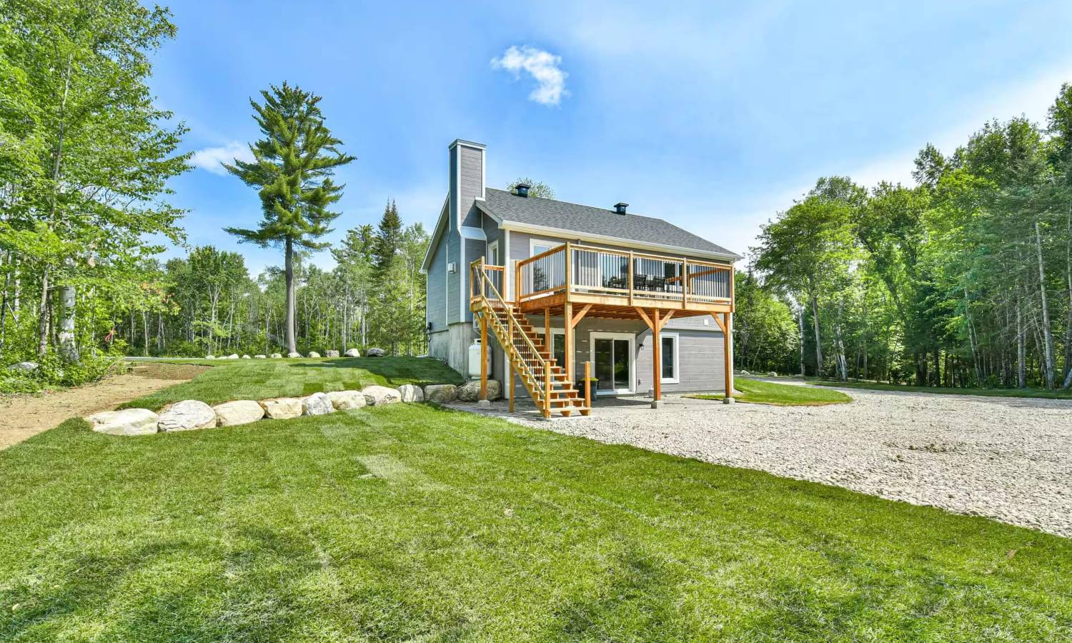 chalet-le-frene_jardin_chalets-rochon_18